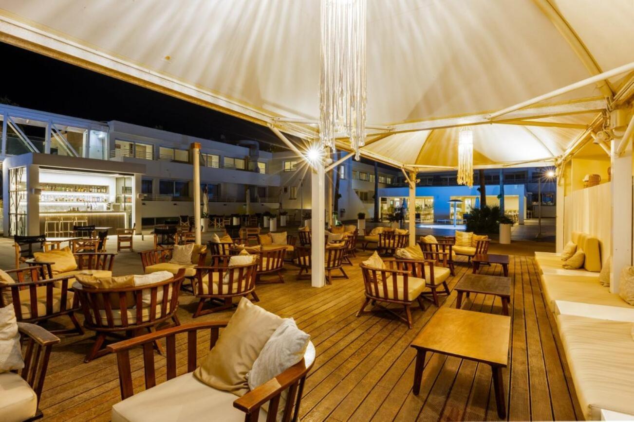 Melpo Antia Hotel & Suites Agia Napa Exterior foto