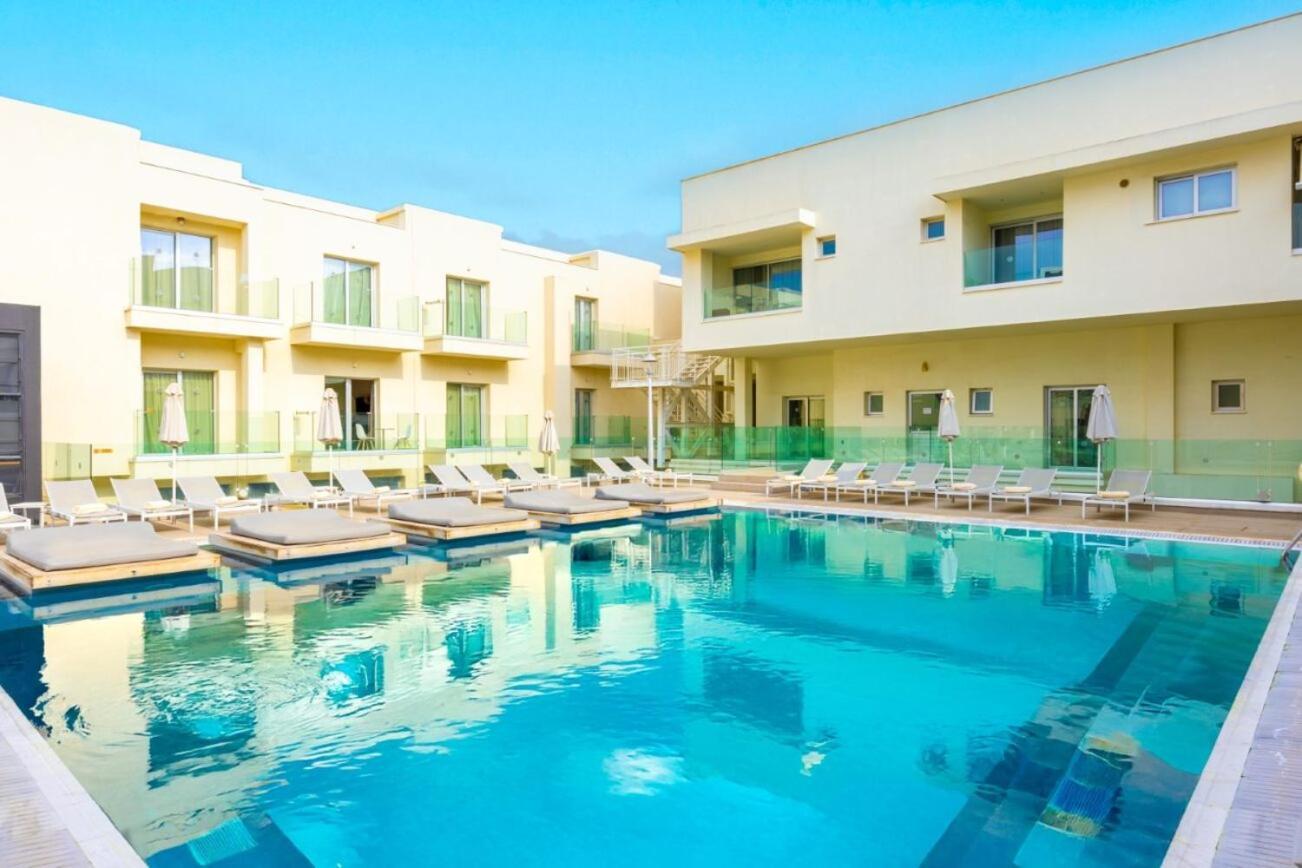 Melpo Antia Hotel & Suites Agia Napa Exterior foto