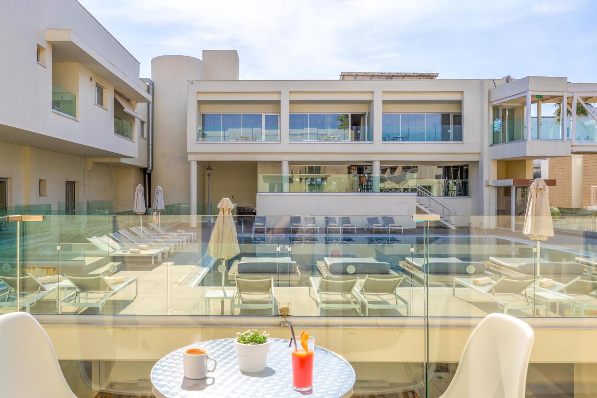 Melpo Antia Hotel & Suites Agia Napa Exterior foto
