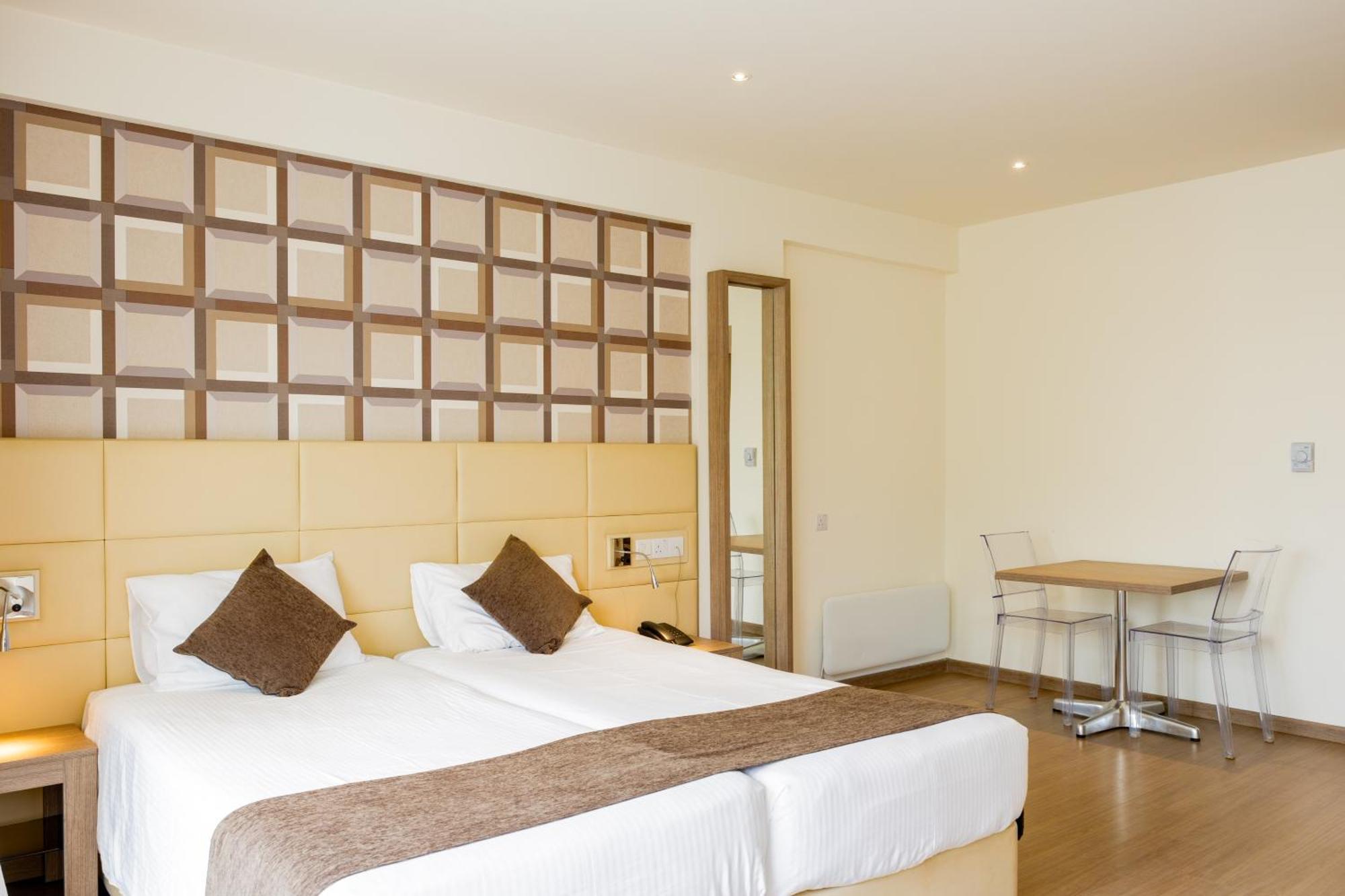 Melpo Antia Hotel & Suites Agia Napa Exterior foto